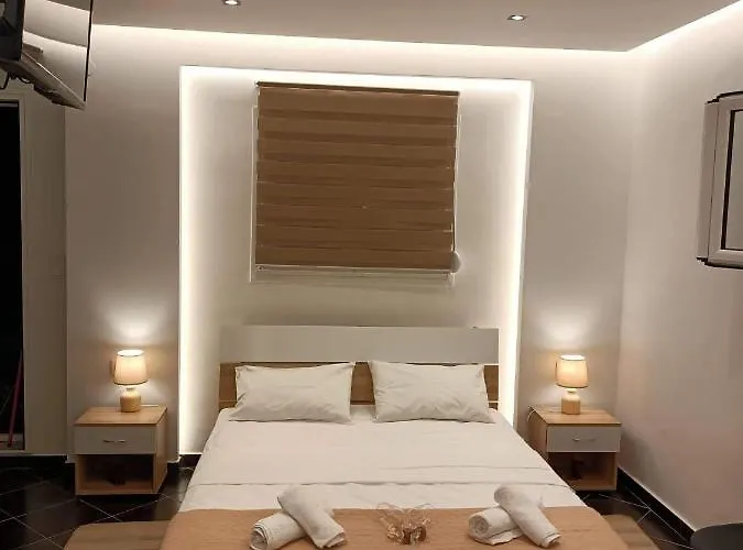 Alexander Apartment\'S